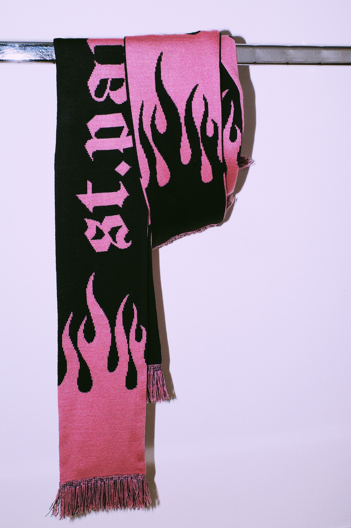 St. Pauli Flame Scarf - Black & Pink