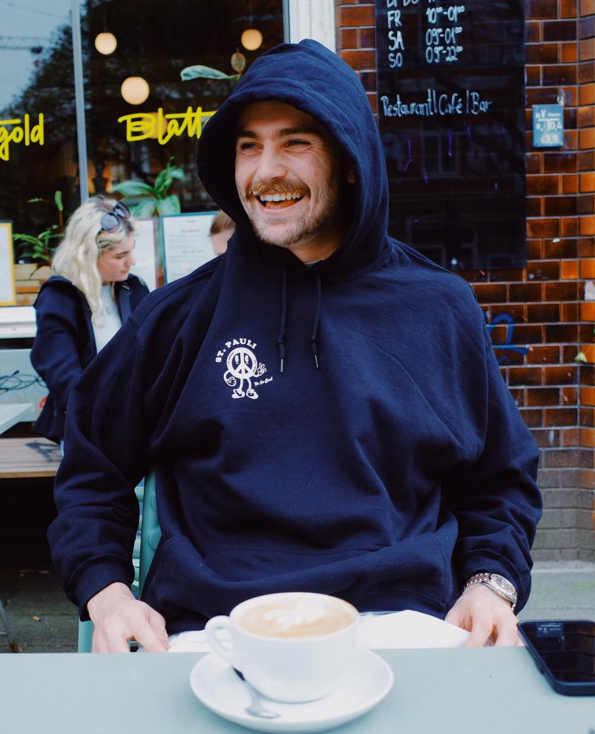 Hoodies & Sweatshirts