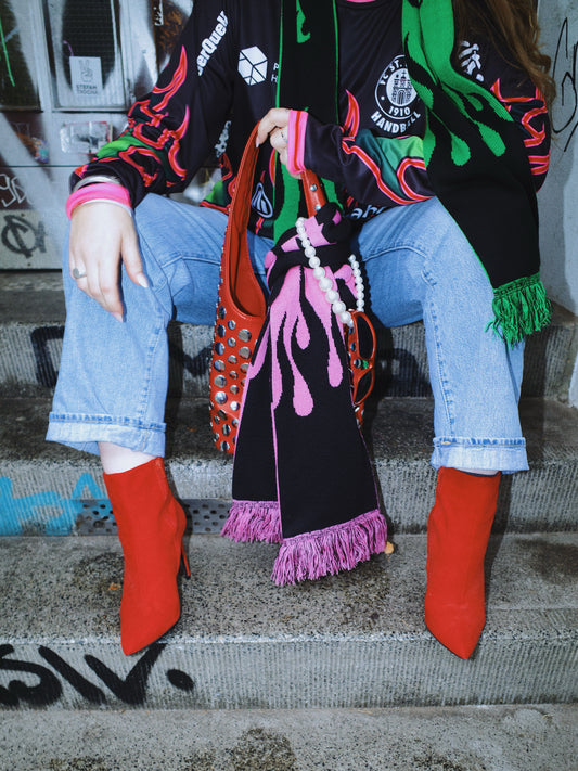 St. Pauli Flame Scarf - Black & Pink